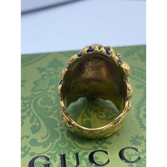 Authentic Gucci Lion Head Ring – Gold-Tone with Black Stone Size 6 - Picture 8 of 12